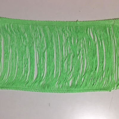 Neon színű hurkolt végű rojt 15 cm hosszú - VERDE